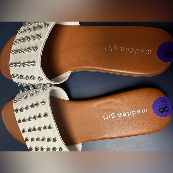 Madden Girl Women’s sandals with silver studs (size 8 1/2) - Picture 7 of 9